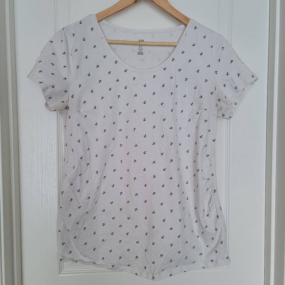 H&M maternity tee xl